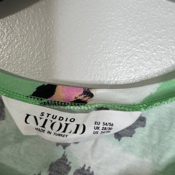 Studio Untold Green Animal Print Blouse - Picture 3 of 5